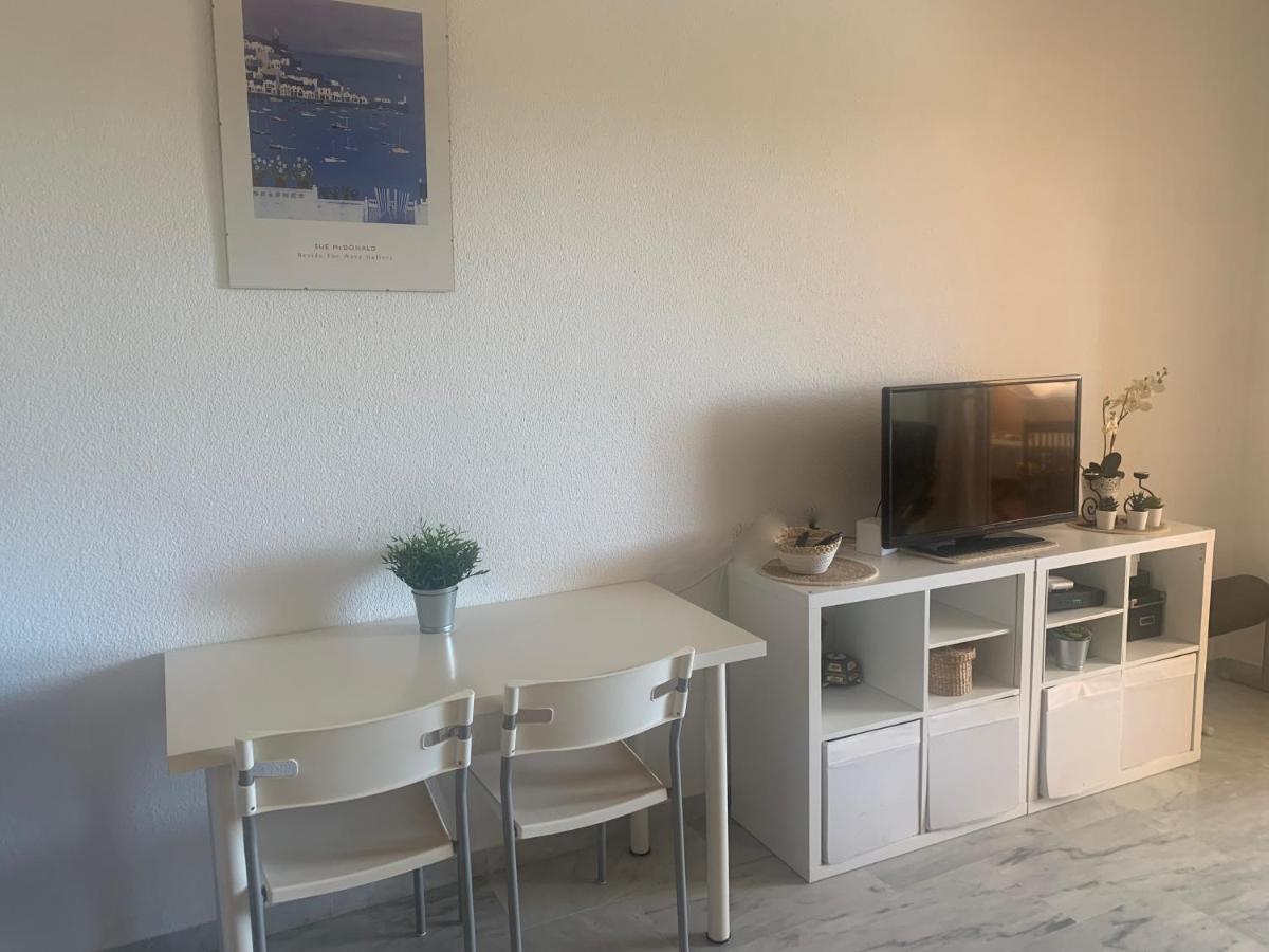 Dos Soles - Only 100 Meters From Beach 토레몰리노스 외부 사진